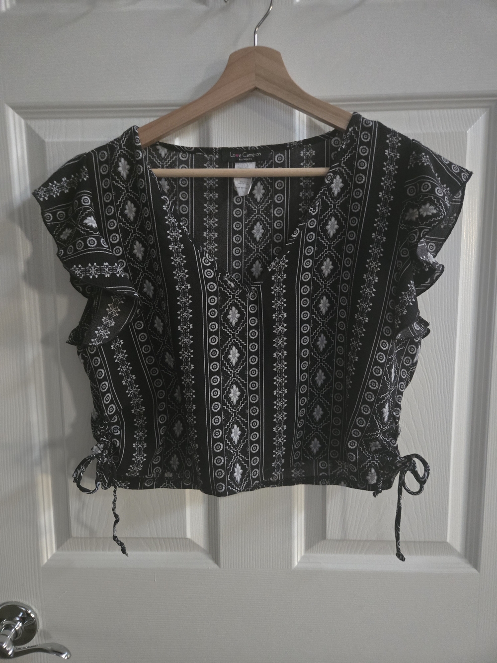 Love Cameron Black & White Printed Flutter Sleeve Crop Top with Side Ties